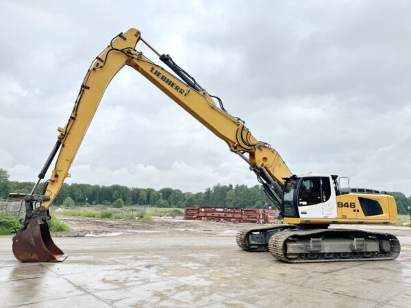 Liebherr R946LC SHD - 18 Meter Long Reach Dutch Machine / Hammer Lines